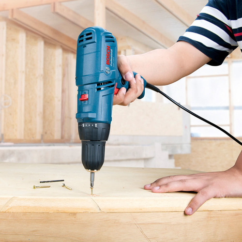 Furadeira parafusadeira elétrica de 10mm Bosch GSR 7-14 E 400W - 220V