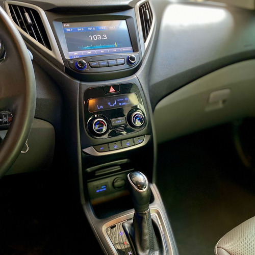 Imagem 9 de 9 de Hyundai Hb20s 1.6 Premium 16v Flex 4p Automático