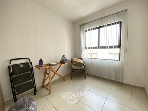 Casa En Senderos De Monte Verde, Tlajomulco De Zúñiga Con 3 Recámaras, 120 M², Id: 153303