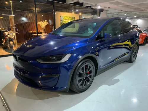 Tesla Model X Plaid 2023
