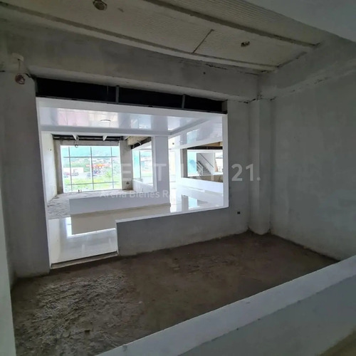 Imagen 6 de 7 de Locales Comerciales En Alquiler, Centro Comercial Valle Alto Centet