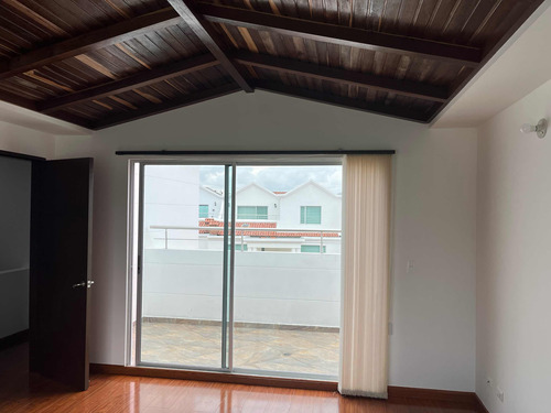 Condominio Las Acacias Club House.