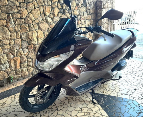 Imagem 2 de 10 de Honda Pcx 150 Dlx - 2017