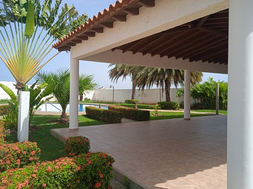 Imagen 13 de 13 de Espacioso Y Moderno Town House En Tierra Del Sol