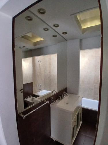 Departamento Tipo Casa En Venta Condicionada En Lanus Este