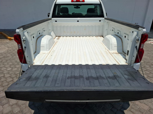 Chevrolet Silverado 4.3 V6 1500 WT Cabina Regular 4x2 At