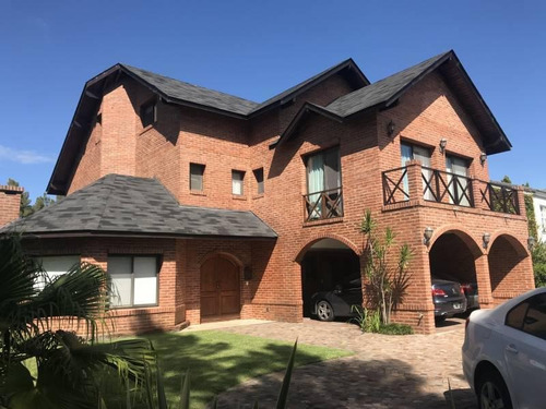 Imagen 4 de 13 de Nordelta - La Isla | Casa Al Agua En Venta Oportunidad!