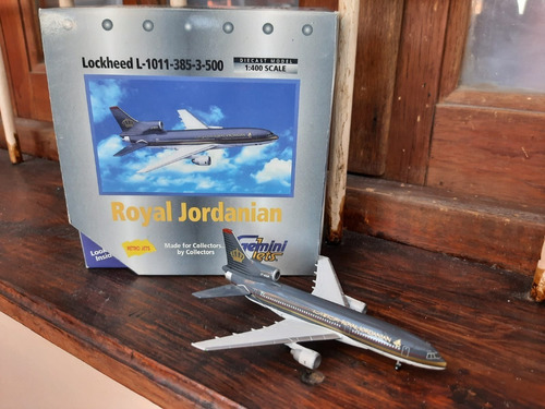 Avión Escala  Royal Jordanian  Lockheed L-1011 Tristar 1/400