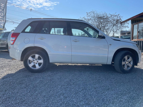 Suzuki Grand Nomade Grand Nomade GLX 4X2 AT 2.0