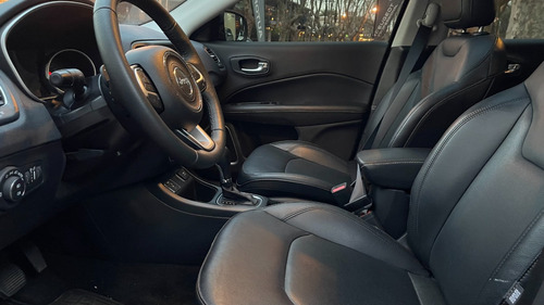 Imagen 20 de 25 de Jeep Compass Longitud