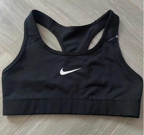 Top Deportivo Nike Mujer (s)