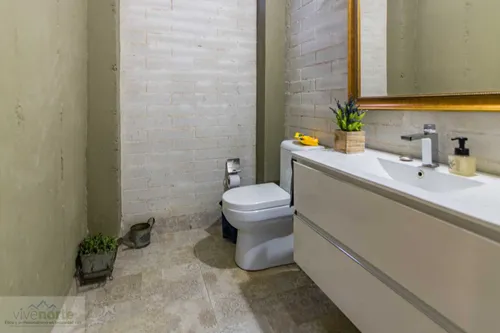 Casa En Venta En Alto De Las Palmas. Cod V12536