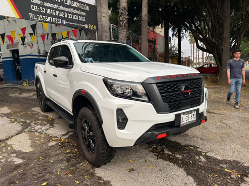 Nissan Frontier 4.0 Pro-4x V6 4x4 At