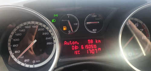 Imagen 15 de 17 de Alfa Romeo Giulietta 2016 1.4 Progression 120cv Mt6