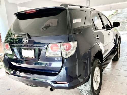 Imagen 8 de 15 de Toyota Fortuner