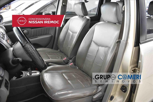 Imagem 6 de 13 de Livina 1.8 Sl 16v Flex 4p Automático