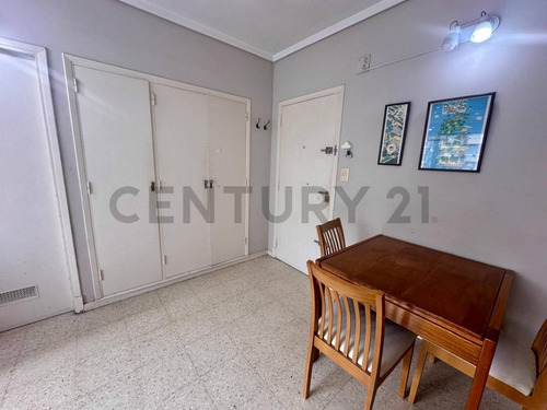 Venta De Departamento 2 Ambientes En Güemes, Mar Del Plata