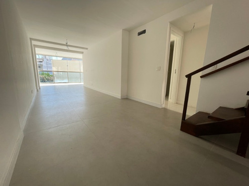Imagem 1 de 30 de Excelente Cobertura Duplex De Alto Padrão Com Três Suítes Na Avenida Afrânio De Melo Franco, Leblon. - Co00046 - 69400607