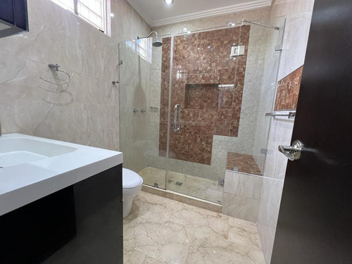 Imagen 25 de 27 de E N Venta Townhouse, El Rincón Naguanagua Rc - Ag Rex
