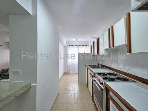 Jean Pavon Tiene Bello Apartamento En Alquiler En El Este De Barquisimeto Lara 8 7 0 9