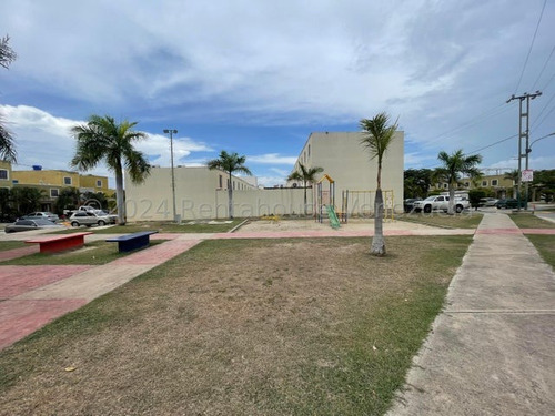 Maria Luisa Mendoza Vende Esta Espectacular Casa En Prestigioso Urbanismo Exclusivo De Cabudare, Acabados Modernos Y Armoniosos, Visítala 2 5 2 4 8 8