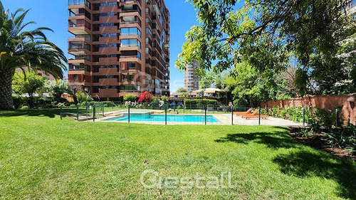 Departamento En Venta De 3 Dorm 3 Baños. En Las Condes