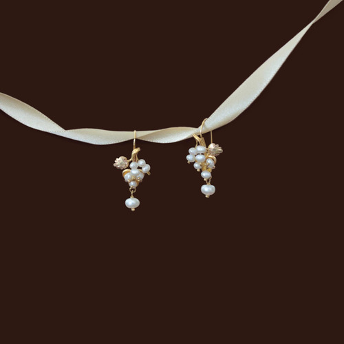 Imagen 2 de 2 de Aretes Oro 10k - Racimo De Uvas