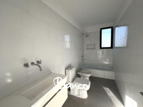 Casa En Venta En Manzanares Chico, Pilar, G.b.a. Zona Norte