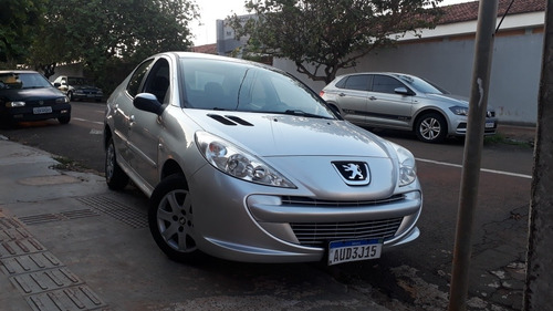 Peugeot 207 2012 1.4 Xr Flex 5p