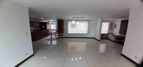 Apartamento En Arriendo Ubicado En Medellín Sector Laureles - Lorena (27263).