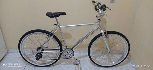 Imagem 1 de 2 de Bicicleta