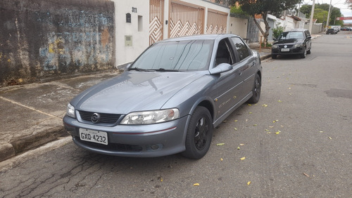 Chevrolet Vectra 2.2 Milenium 4p