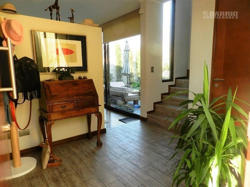 Imagen 3 de 25 de Casa En Venta De 4 Dorm. En Colina