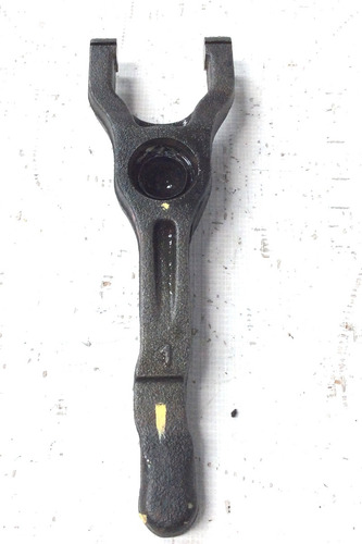 Horquilla Soporte Collarin Clutch Hilux 2022 2.8l 4x4 Diésel (Usado)