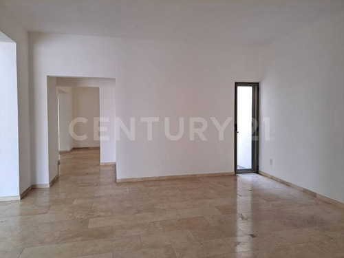 Casa En Venta En Hacienda Real (cantera)