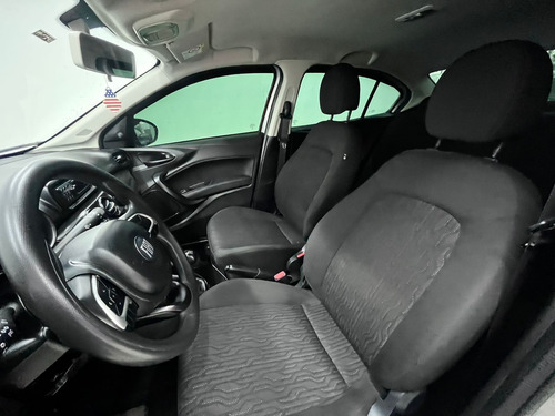 Fiat Cronos 1.3 8V Flex