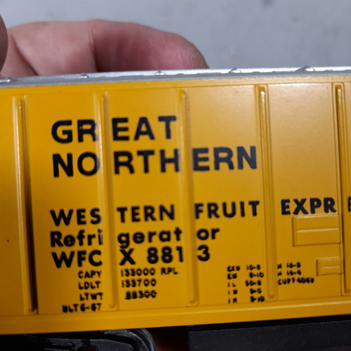 Imagem 9 de 9 de Escala Ho Vagão Da Great Northern Wfcx 8813 Plástico E Metal