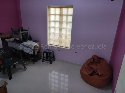 Imagen 11 de 20 de Amplia Casa Para Remodelar Urb. La Floresta La Victoria 23-14852 Ejc 04243439046