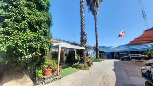 Vende Gran Local Comercial En Buin - Centro