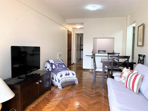 Alquiler Departamento Recoleta:  2 Dorm.  Más Escritorio- C/muebles -paquete