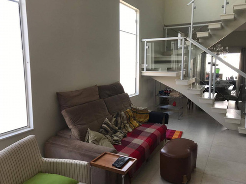 Imagem 8 de 15 de Sobrado Á Venda Urbanova, Com 4 Dormitórios E Piscina Terreno De 300 Metros - Ca91