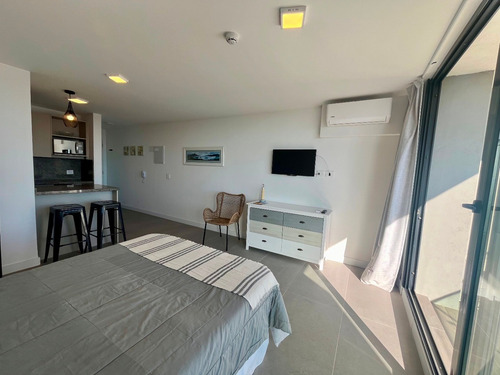 Venta De Monoambiente En Edificio View Punta Del Este
