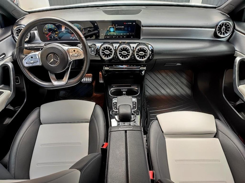 Imagen 10 de 15 de Mercedes Benz A200 Sport 2020