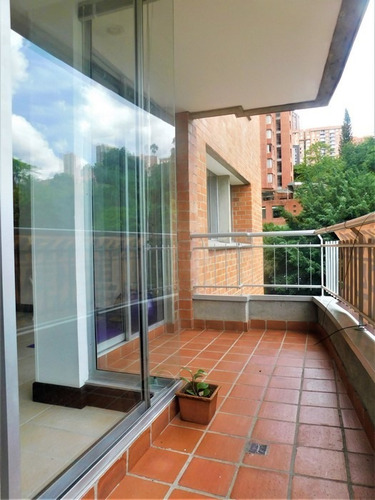 Imagen 4 de 14 de Apartamento En Venta En El Poblado Castropol