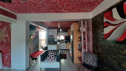 Imagen 2 de 14 de Apartamento En Charallave, Sanmanes De Betania Ii Duplex Remodelado