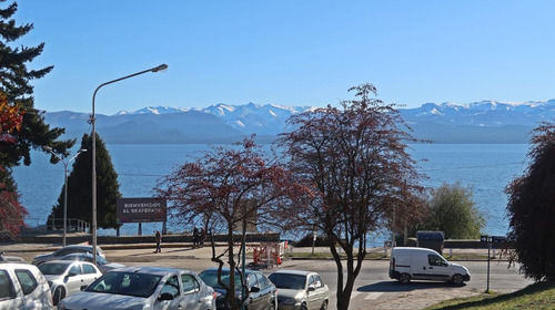 Imagen 4 de 19 de Departamento 1 Dormitorio Pleno Centro Frente A Costanera Lago Nahuel Huapi