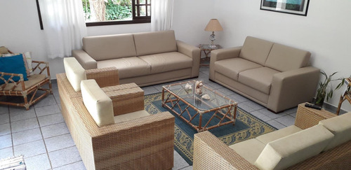 Venda - Casa 4 Dorms. Sendo 3 Suítes Com Escritura Definitiva A Poucos Metros Da Praia Com Piscina - 11639