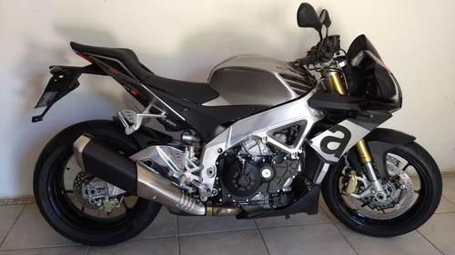 Imagen 2 de 9 de Aprilia Touno V4 1100 Rr