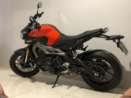 Yamaha Mt 09 Laranjada
