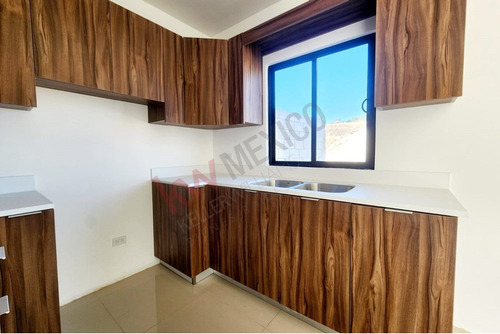 Casa En Venta Ubicada En Lomas De La Presa, Tijuana B. C.